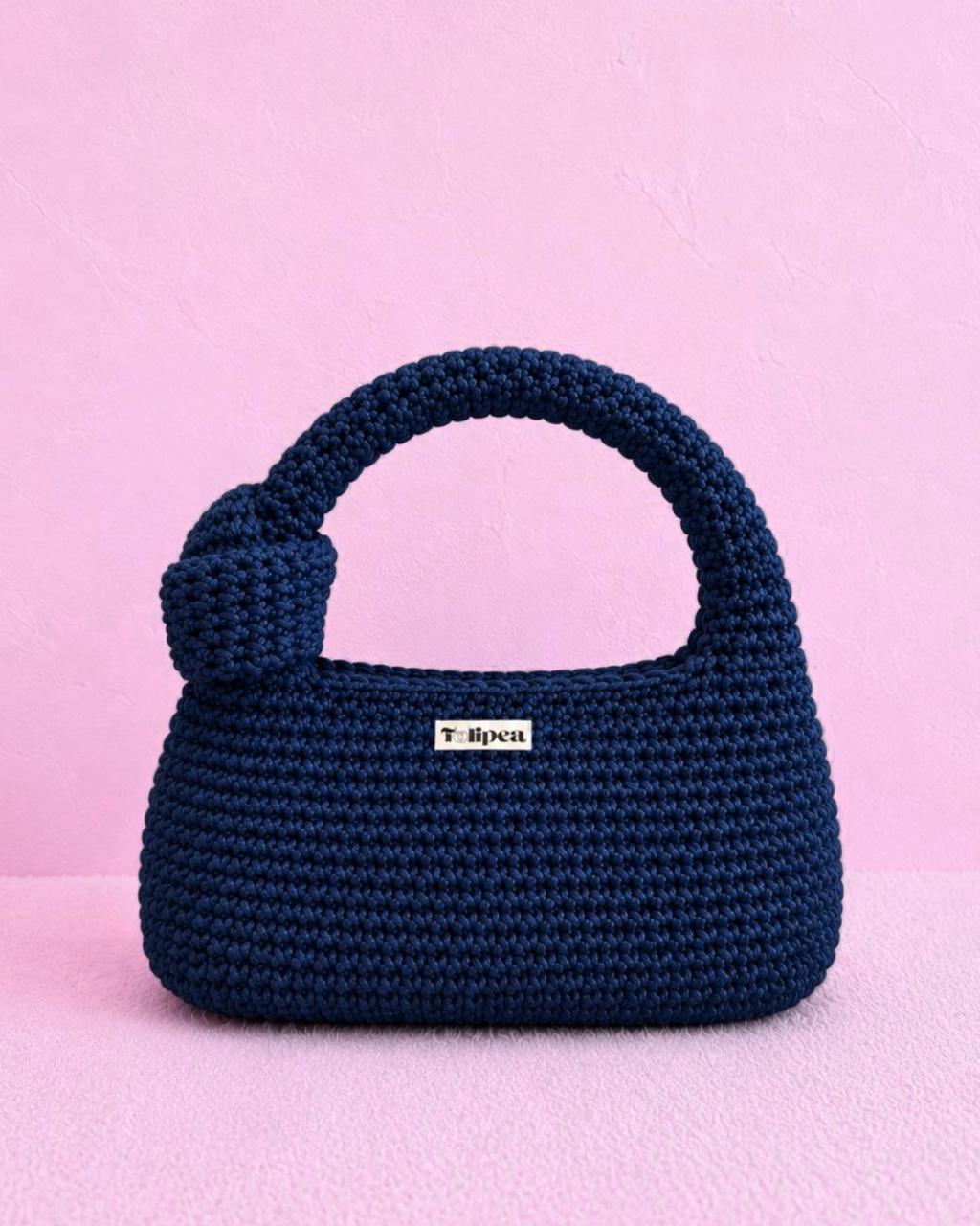 Estella Knot