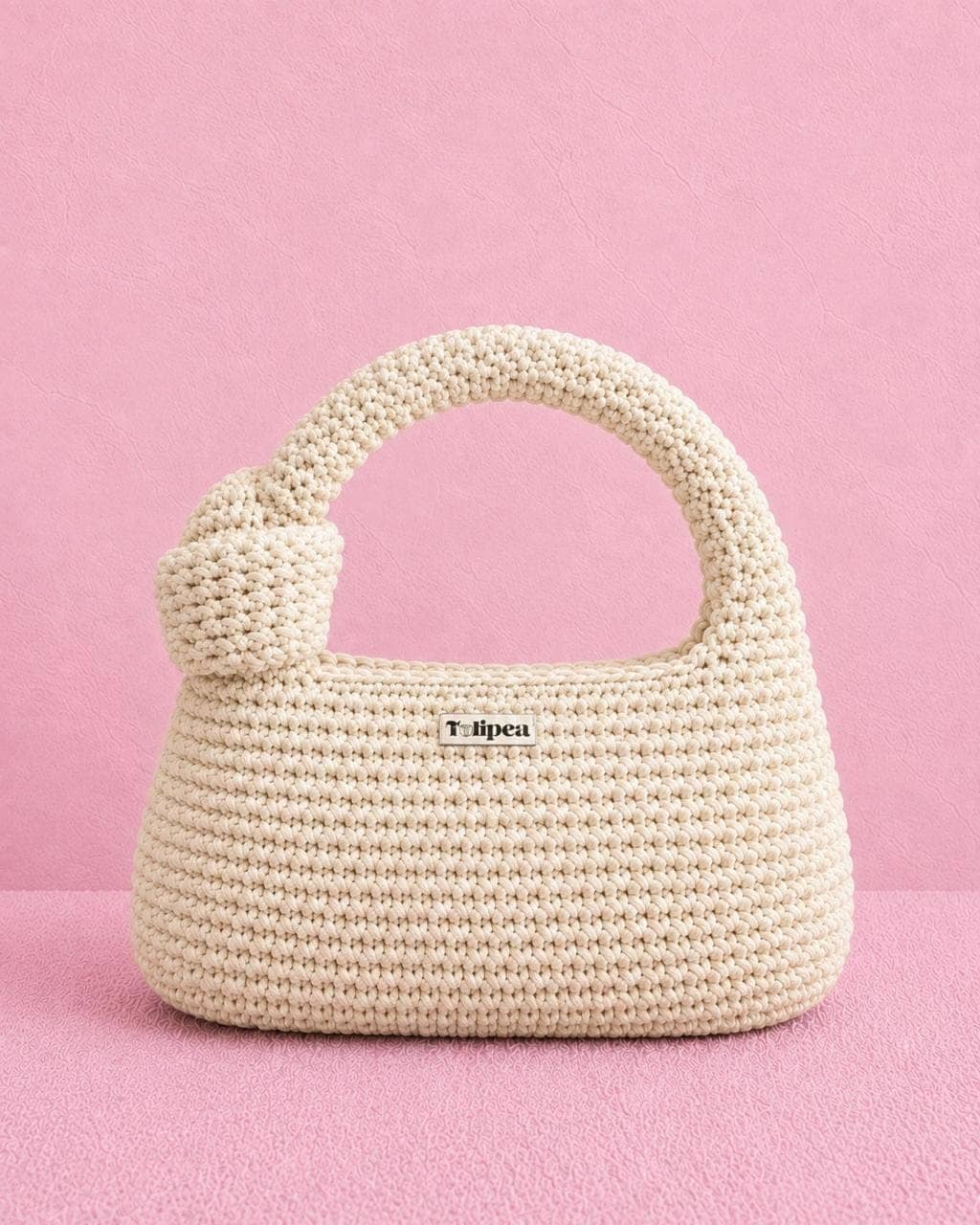 Estella Knot